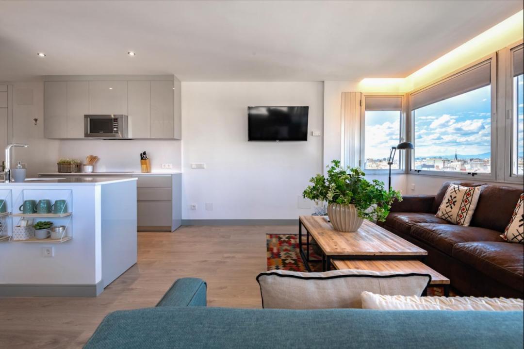2 Bedrooms 1 Bathroom Furnished - Justicia - Incredible Views - Mintystay Madrid Extérieur photo