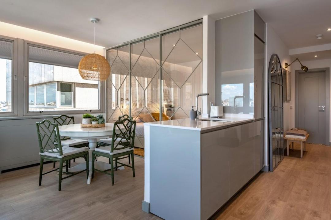 2 Bedrooms 1 Bathroom Furnished - Justicia - Incredible Views - Mintystay Madrid Extérieur photo